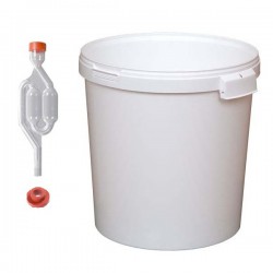 Пластиковий кран для бродіння з водною рослиною