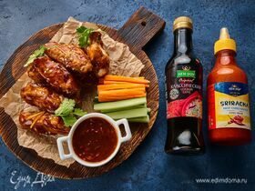 Гостро-солодкі курячі крильця з соусом Срірач